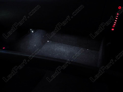 Glove box LED for Audi A8 D2