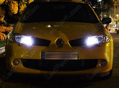 xenon white sidelight bulbs LED for Renault Megane 2 R26
