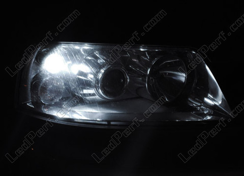 xenon white sidelight bulbs LED for Seat Alhambra 7MS 2001-2010