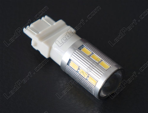 P27/7W Magnifier LED with 3157 base for headlights