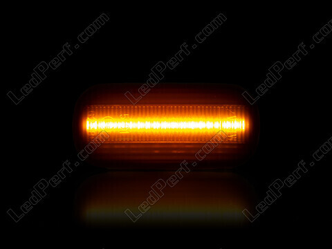 Maximum lighting of the dynamic LED side indicators for Audi A4 B6