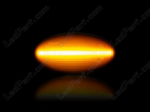 Maximum lighting of the dynamic LED side indicators for Citroen C5 I