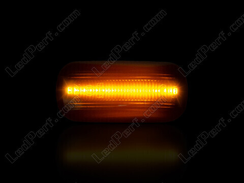Maximum lighting of the dynamic LED side indicators for Honda Jazz II