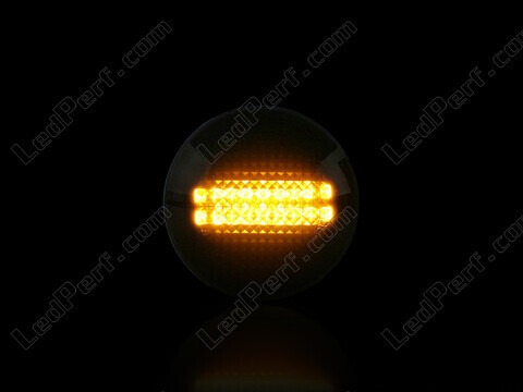 Maximum lighting of the dynamic LED side indicators for Land Rover Range Rover