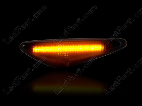 Maximum lighting of the dynamic LED side indicators for Mazda MX-5 phase 4