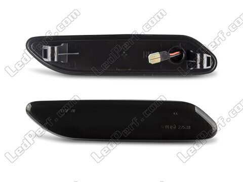 Connector of the smoked black dynamic LED side indicators for Mini Paceman (R61)