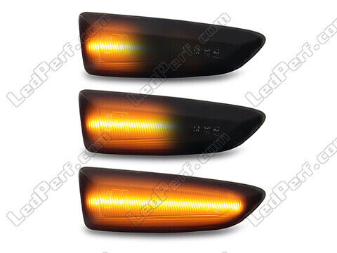 Lighting of the black dynamic LED side indicators for Opel Zafira C