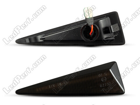 Connector of the smoked black dynamic LED side indicators for Renault Vel Satis