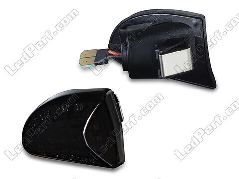 Side view of the dynamic LED side indicators for Smart Fortwo II - Smoked Black Version