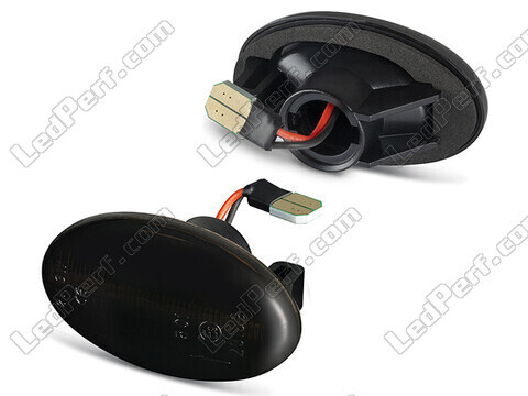 Side view of the dynamic LED side indicators for Smart Fortwo - Smoked Black Version
